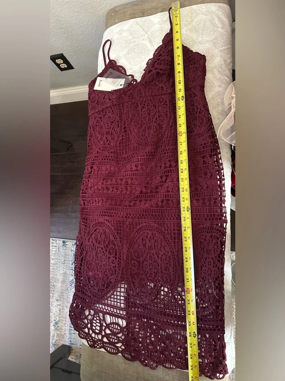 Bardot Versailles Burgundy Crochet Lace Cocktail Dress NWT Size 8 - Picture 10 of 13